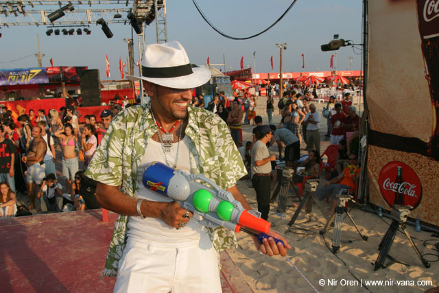 Hayehudim live in Nizanim / August 2004