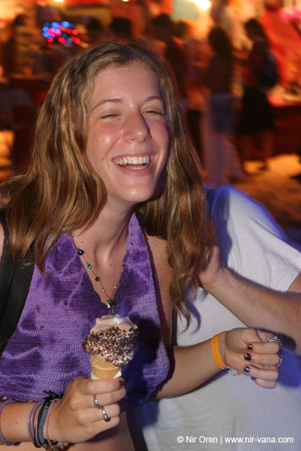 Hayehudim live in Nizanim / August 2004