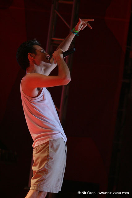 Hayehudim live in Nizanim / August 2004