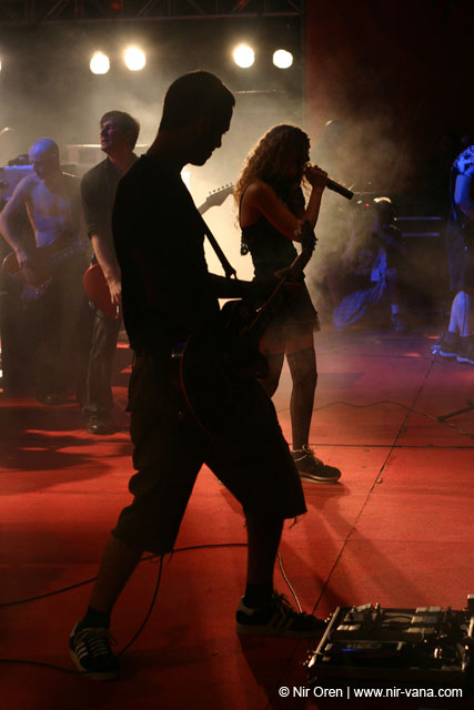 Hayehudim live in Nizanim / August 2004