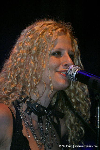 Hayehudim live in Nizanim / August 2004