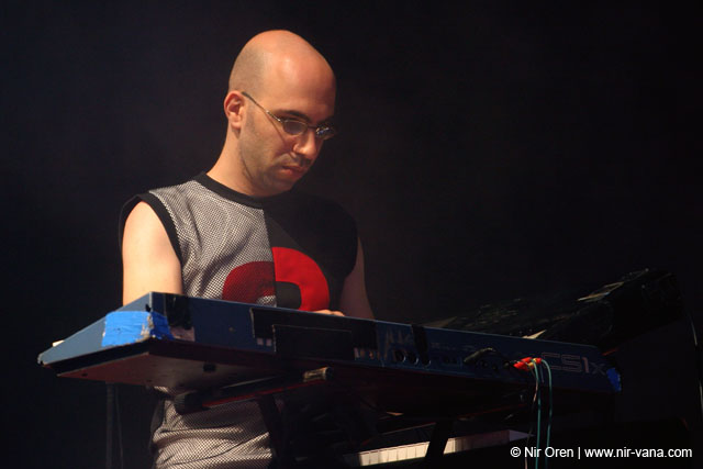 Hayehudim live in Nizanim / August 2004
