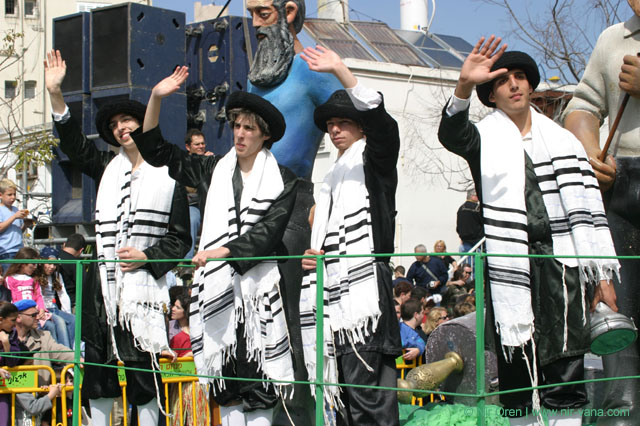 Adloyada in Hulon / March 2004