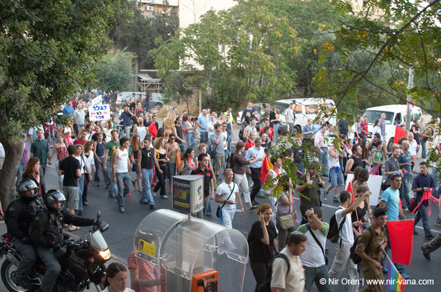 Jerusalem Gay Pride Parade / June 2005