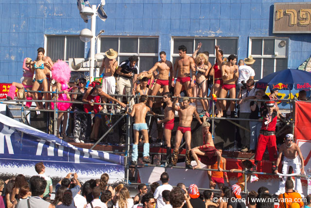 Tel Aviv Love Parade / October 2004