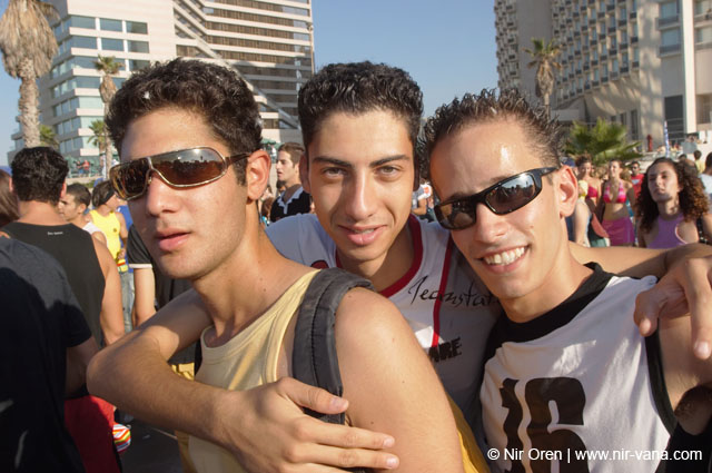 Tel Aviv Love Parade / October 2004
