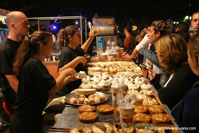 "Taam Hair" food fair / June 2004