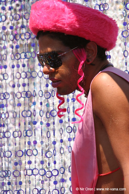 Tel Aviv pride parade / June 2004