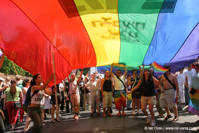 Tel Aviv pride parade / June 2004
