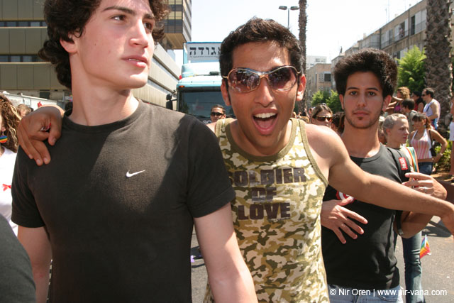 Tel Aviv pride parade / June 2004