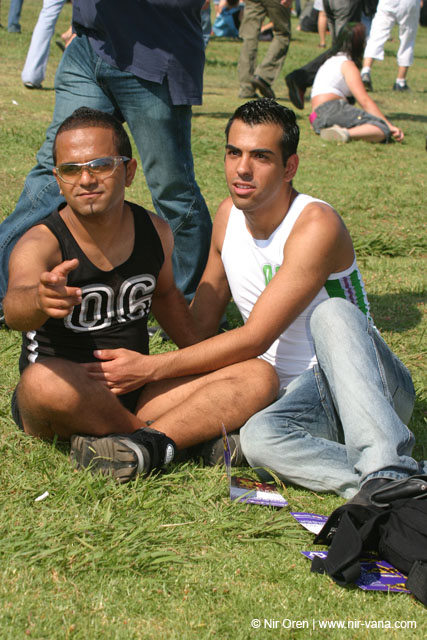 Tel Aviv pride parade / June 2004