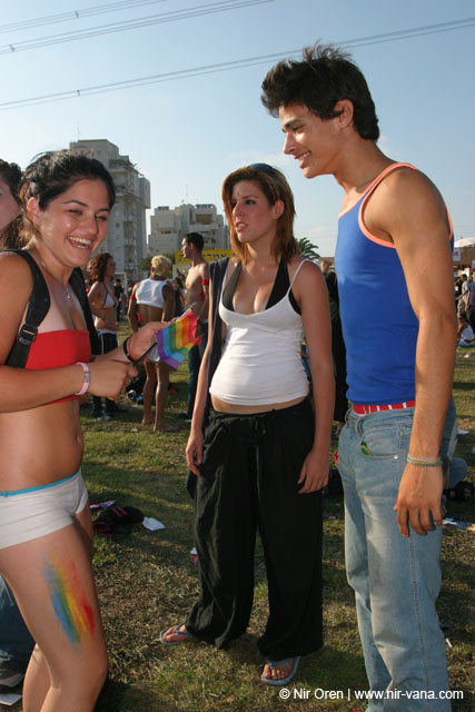 Tel Aviv pride parade / June 2004