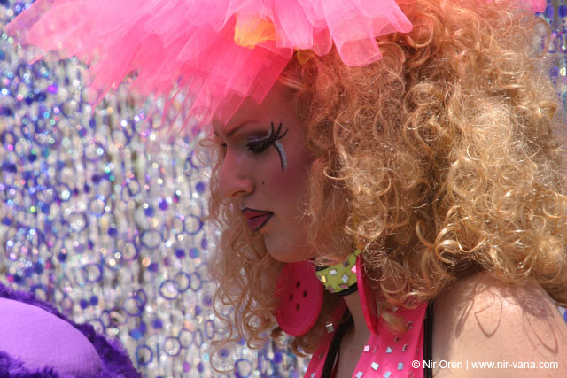 Tel Aviv pride parade / June 2004