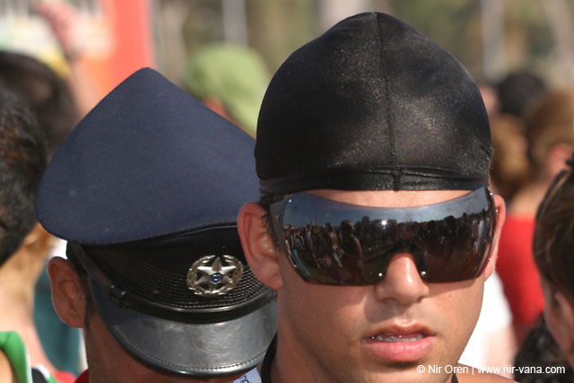 Tel Aviv pride parade / June 2004