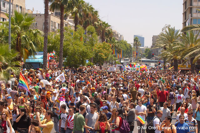 Tel Aviv Gay Pride Parade / June 2005