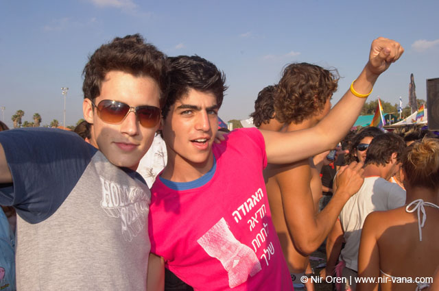 Tel Aviv Gay Pride Parade / June 2005