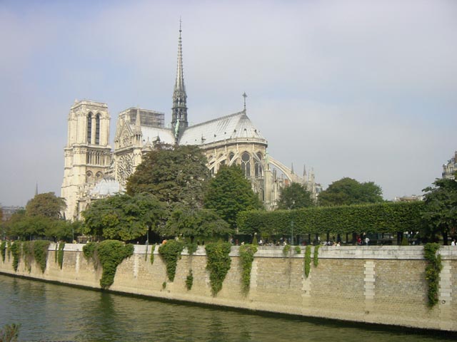 P0703 Notre Dame from south