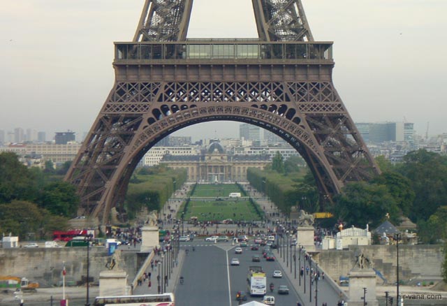 P2122 Eiffel first floor