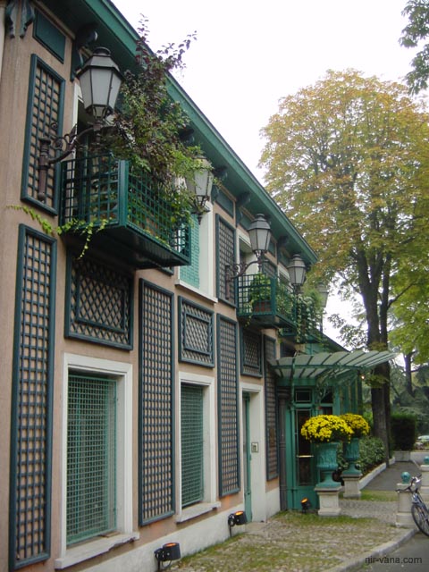 P2429 Prestigious restaurant in Boulogne