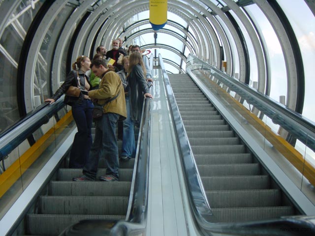P0266 Escalator in Pompidou