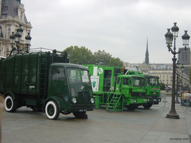 P0243 Exhibition of Paris sanitation department