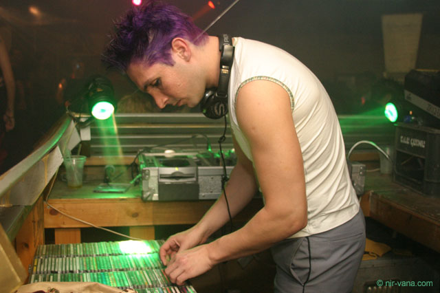 Alternative Friday @ The Azimut / 28.11.03