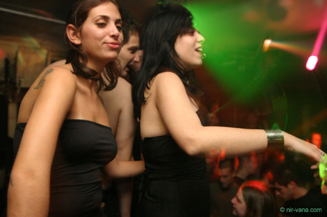 Alternative Friday @ The Azimut / 28.11.03