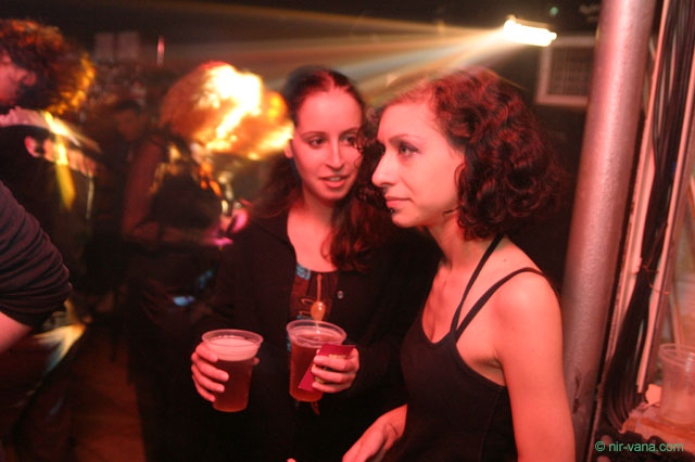 Alternative Friday @ The Azimut / 28.11.03