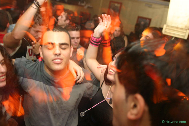 Alternative Friday @ The Azimut / 28.11.03