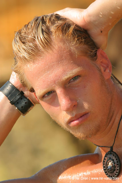 Ori by the sea / August 2004