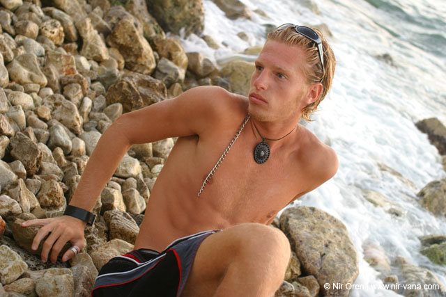 Ori by the sea / August 2004