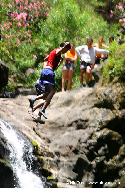 Rappelling Trek in Zavitan Stream Black Canyon