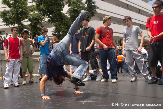 Urban Moto Music / May 2005