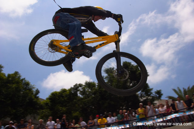 Urban Moto Music / May 2005