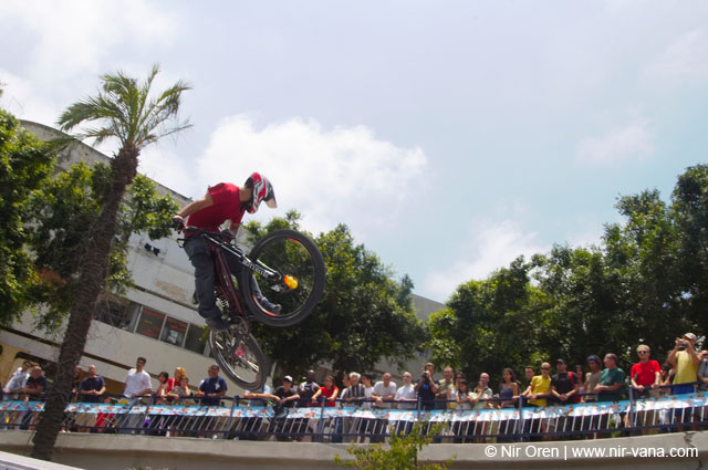 Urban Moto Music / May 2005