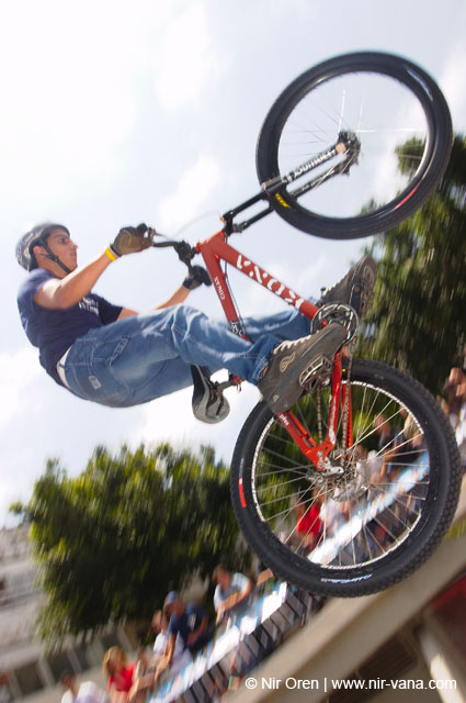 Urban Moto Music / May 2005