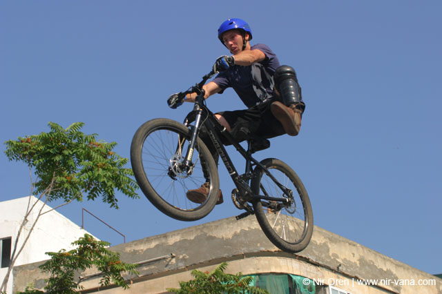 Urban Moto Music / May 2005