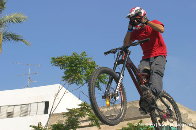 Urban Moto Music / May 2005