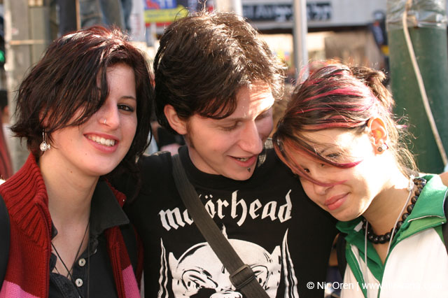 Urban Play / January 2004